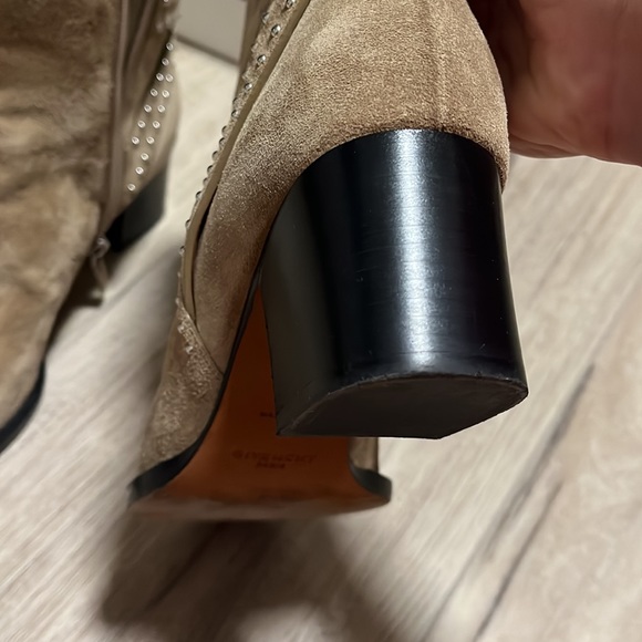 Givenchy Ankle Boots Beige Calf Suede 8.5 - Picture 11 of 16